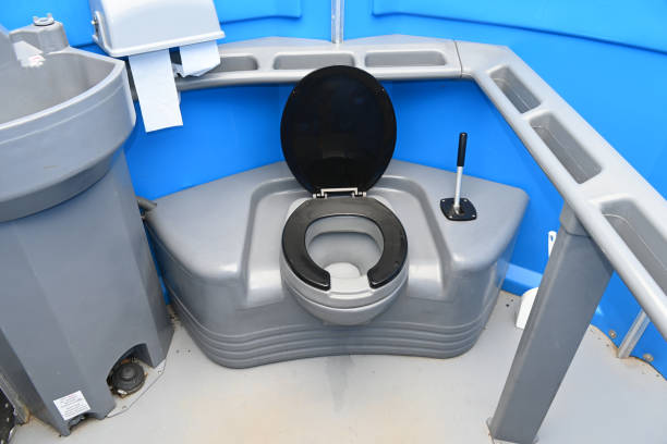 Best Portable toilet rental cost  in East Falmouth, MA